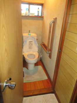 大和市補助金を使ってトイレと階段に手すり設置　S様邸